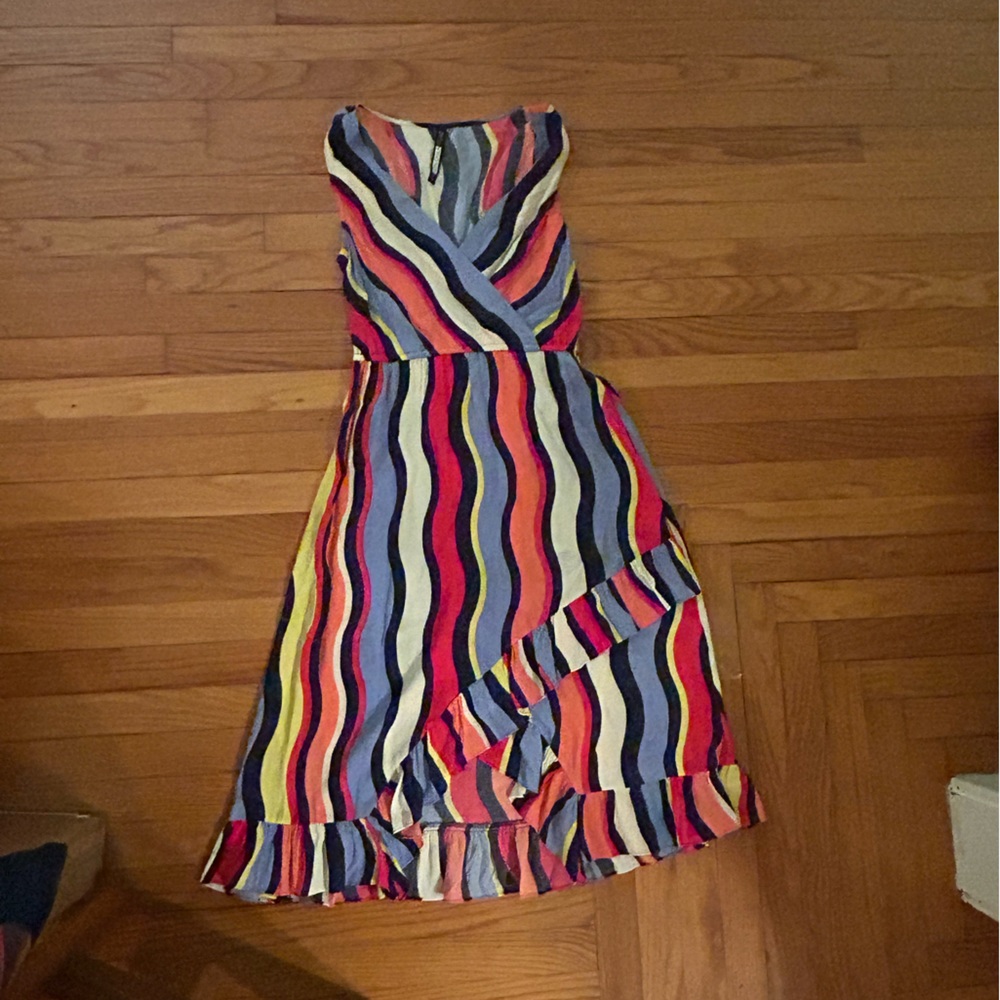 Tracy Reece summer A-symmetrical cocktail, light dress.